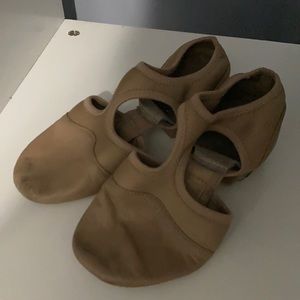 tan capezio jazz shoes